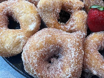 �����` �����